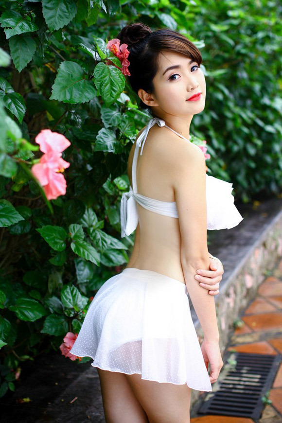 パンスト緊身裙女教師